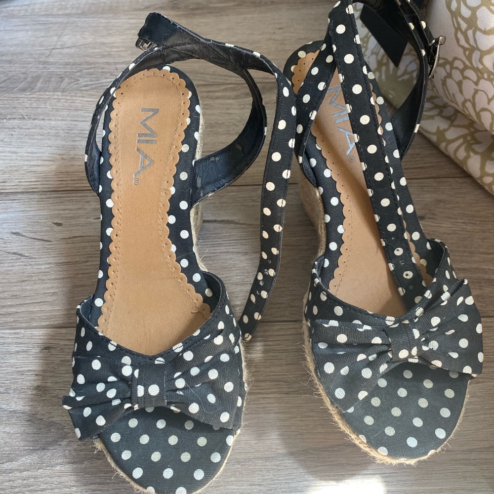 Polka dot heels